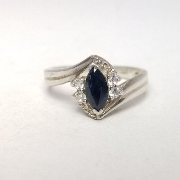 Vintage Sterling Silver Dark Blue Marquise Shape Ring, Size 7 Band, Estate - Picture 9 of 9